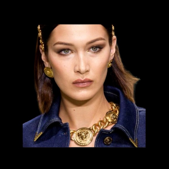 Versace XL Medusa Medallion Gold Chain Link Necklace - Picture 8 of 15